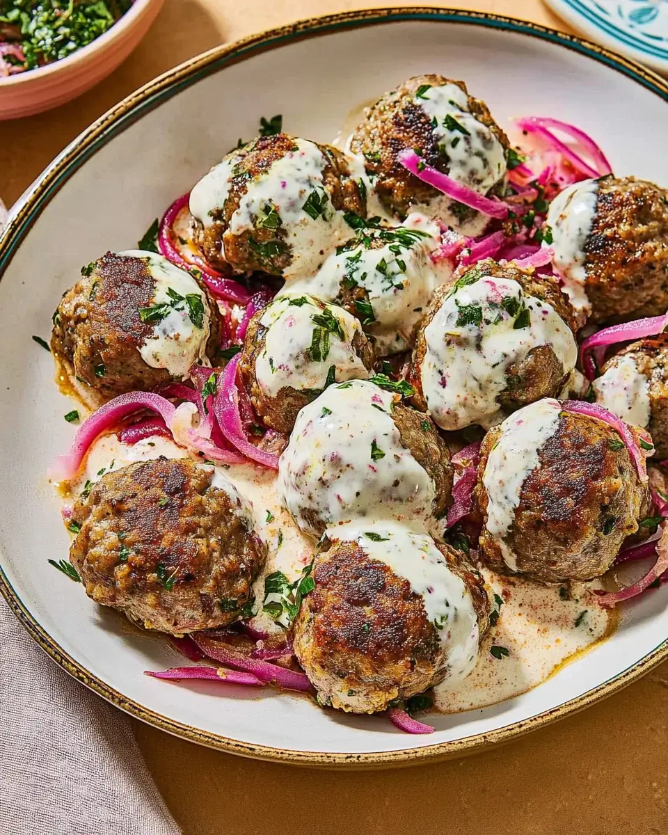 Turkish Meatballs with Yogurt Sauce: Easy Recipe You’ll Love!